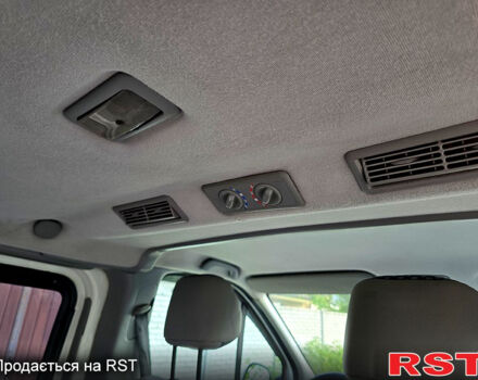 Белый Рено Трафик, объемом двигателя 2 л и пробегом 373 тыс. км за 9500 $, фото 13 на Automoto.ua