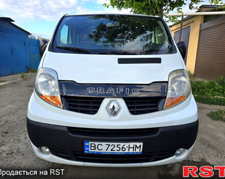 Белый Рено Трафик, объемом двигателя 2 л и пробегом 373 тыс. км за 9500 $, фото 1 на Automoto.ua