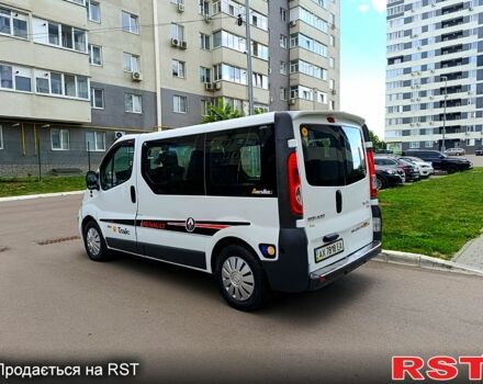 Белый Рено Трафик, объемом двигателя 2 л и пробегом 297 тыс. км за 7800 $, фото 2 на Automoto.ua