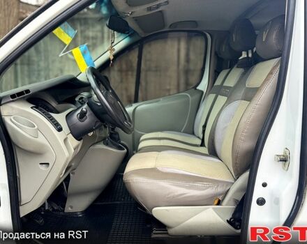 Білий Рено Трафік, об'ємом двигуна 1.9 л та пробігом 327 тис. км за 7800 $, фото 7 на Automoto.ua