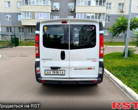 Белый Рено Трафик, объемом двигателя 2 л и пробегом 297 тыс. км за 7800 $, фото 3 на Automoto.ua