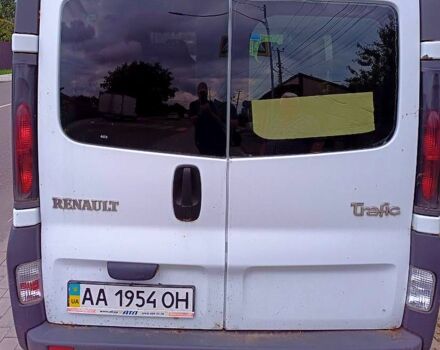 Білий Рено Трафік, об'ємом двигуна 1.9 л та пробігом 206 тис. км за 8000 $, фото 2 на Automoto.ua