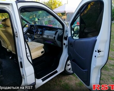 Білий Рено Трафік, об'ємом двигуна 1.9 л та пробігом 350 тис. км за 5998 $, фото 4 на Automoto.ua