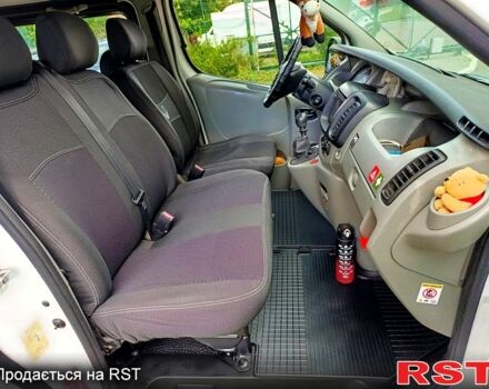 Белый Рено Трафик, объемом двигателя 2 л и пробегом 297 тыс. км за 7800 $, фото 8 на Automoto.ua