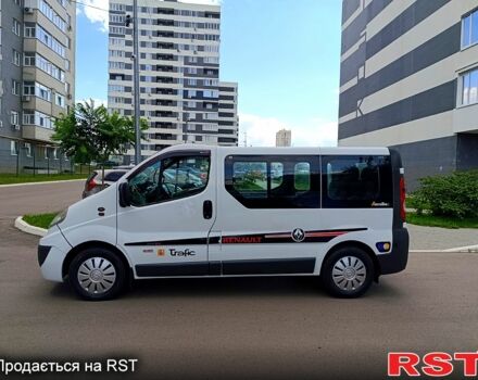 Белый Рено Трафик, объемом двигателя 2 л и пробегом 297 тыс. км за 7800 $, фото 1 на Automoto.ua