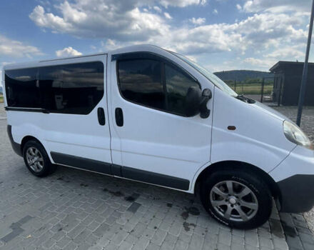 Белый Рено Трафик, объемом двигателя 2 л и пробегом 370 тыс. км за 8500 $, фото 2 на Automoto.ua