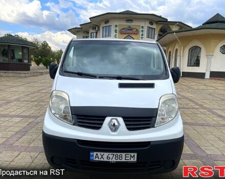 Рено Трафик 2007 в Харькове на Automoto.ua Белый Рено Трафик, объемом двигателя 2 л и пробегом 345 тыс. км за 10000 $, фото 1 на Automoto.ua