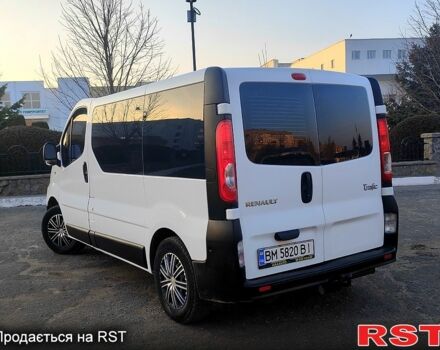 Белый Рено Трафик, объемом двигателя 2 л и пробегом 350 тыс. км за 7800 $, фото 1 на Automoto.ua