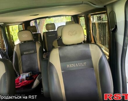 Белый Рено Трафик, объемом двигателя 2 л и пробегом 324 тыс. км за 10200 $, фото 4 на Automoto.ua