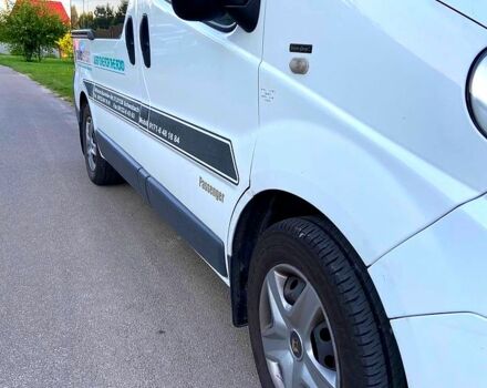 Белый Рено Трафик, объемом двигателя 2 л и пробегом 330 тыс. км за 8700 $, фото 1 на Automoto.ua