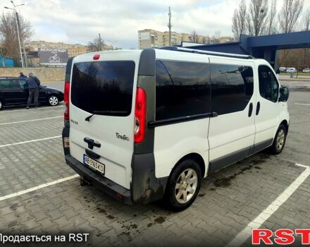 Білий Рено Трафік, об'ємом двигуна 2 л та пробігом 325 тис. км за 10800 $, фото 5 на Automoto.ua