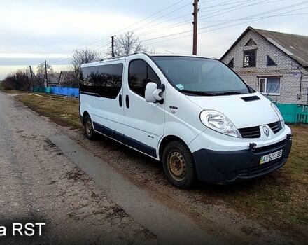 Белый Рено Трафик, объемом двигателя 2 л и пробегом 189 тыс. км за 10000 $, фото 1 на Automoto.ua