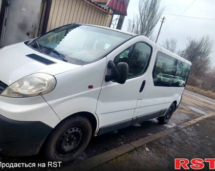 Белый Рено Трафик, объемом двигателя 2 л и пробегом 284 тыс. км за 13250 $, фото 2 на Automoto.ua