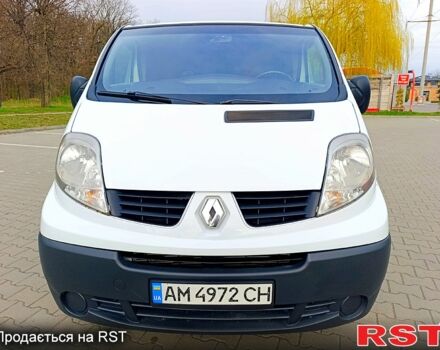 Белый Рено Трафик, объемом двигателя 2 л и пробегом 263 тыс. км за 12999 $, фото 1 на Automoto.ua