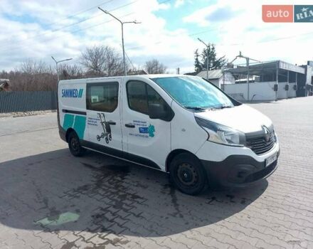 Белый Рено Трафик, объемом двигателя 1.6 л и пробегом 296 тыс. км за 11500 $, фото 2 на Automoto.ua