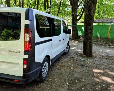 Белый Рено Трафик, объемом двигателя 1.6 л и пробегом 320 тыс. км за 15000 $, фото 2 на Automoto.ua