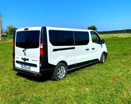 Белый Рено Трафик, объемом двигателя 1.6 л и пробегом 223 тыс. км за 15800 $, фото 2 на Automoto.ua