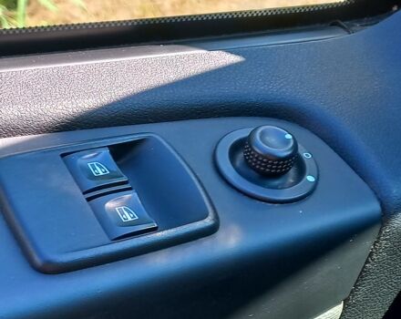 Білий Рено Трафік, об'ємом двигуна 1.6 л та пробігом 160 тис. км за 17350 $, фото 8 на Automoto.ua