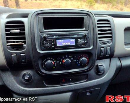 Белый Рено Трафик, объемом двигателя 1.6 л и пробегом 252 тыс. км за 1720 $, фото 7 на Automoto.ua