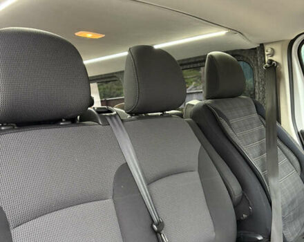 Белый Рено Трафик, объемом двигателя 2 л и пробегом 199 тыс. км за 23300 $, фото 1 на Automoto.ua