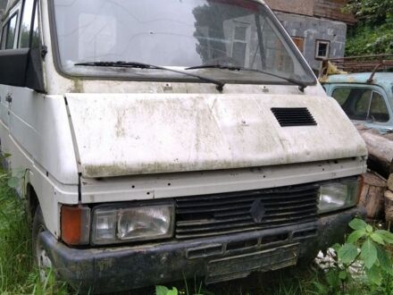 Рено Трафик 1987 в Дрогобыче на Automoto.ua Белый Рено Трафик, объемом двигателя 0 л и пробегом 380 тыс. км за 340 $, фото 1 на Automoto.ua