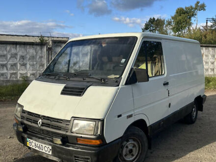Рено Трафик 1992 в Новояворовск на Automoto.ua Белый Рено Трафик, объемом двигателя 2.1 л и пробегом 376 тыс. км за 2600 $, фото 1 на Automoto.ua