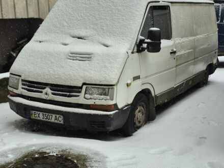 Білий Рено Трафік, об'ємом двигуна 0 л та пробігом 500 тис. км за 500 $, фото 1 на Automoto.ua