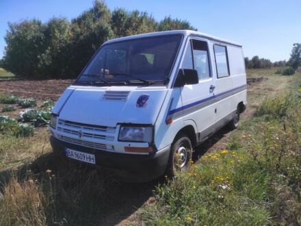 Белый Рено Трафик, объемом двигателя 1.7 л и пробегом 1 тыс. км за 1650 $, фото 1 на Automoto.ua