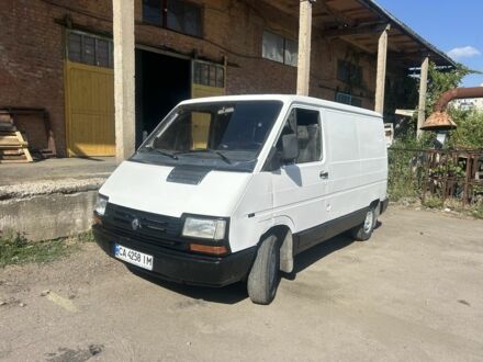 Білий Рено Трафік, об'ємом двигуна 2.1 л та пробігом 106 тис. км за 1605 $, фото 1 на Automoto.ua
