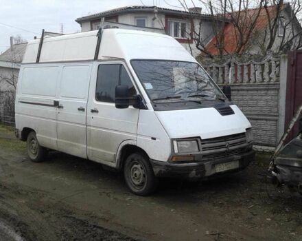 Белый Рено Трафик, объемом двигателя 0 л и пробегом 250 тыс. км за 349 $, фото 1 на Automoto.ua