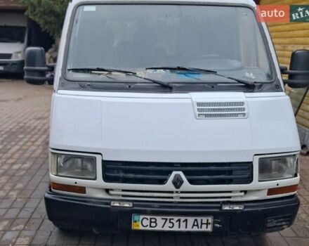 Білий Рено Трафік, об'ємом двигуна 2.1 л та пробігом 456 тис. км за 2200 $, фото 1 на Automoto.ua