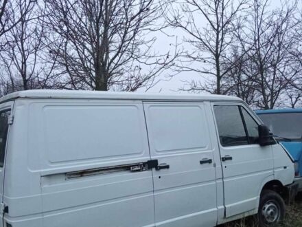 Белый Рено Трафик, объемом двигателя 2 л и пробегом 126 тыс. км за 1350 $, фото 1 на Automoto.ua