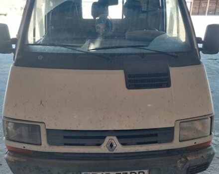 Білий Рено Трафік, об'ємом двигуна 2.5 л та пробігом 400 тис. км за 1599 $, фото 1 на Automoto.ua