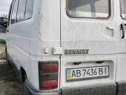 Белый Рено Трафик, объемом двигателя 0 л и пробегом 270 тыс. км за 2600 $, фото 1 на Automoto.ua