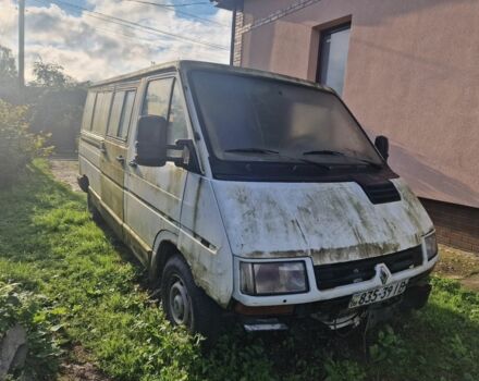 Белый Рено Трафик, объемом двигателя 0 л и пробегом 245 тыс. км за 900 $, фото 1 на Automoto.ua