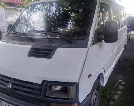 Білий Рено Трафік, об'ємом двигуна 2.5 л та пробігом 350 тис. км за 1900 $, фото 1 на Automoto.ua