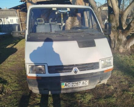 Білий Рено Трафік, об'ємом двигуна 2.5 л та пробігом 250 тис. км за 2100 $, фото 1 на Automoto.ua