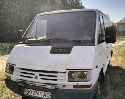 Білий Рено Трафік, об'ємом двигуна 1.9 л та пробігом 300 тис. км за 850 $, фото 1 на Automoto.ua
