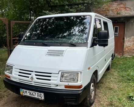 Білий Рено Трафік, об'ємом двигуна 2.5 л та пробігом 170 тис. км за 2850 $, фото 1 на Automoto.ua