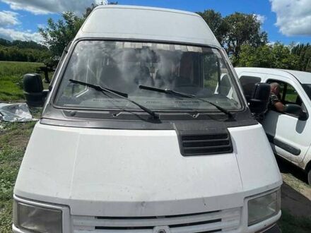 Рено Трафик 1998 в Прилуках на Automoto.ua Белый Рено Трафик, объемом двигателя 2.5 л и пробегом 4 тыс. км за 2800 $, фото 1 на Automoto.ua