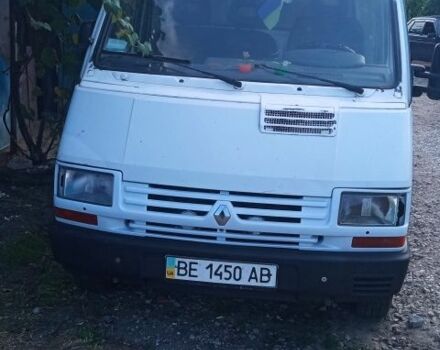 Белый Рено Трафик, объемом двигателя 0 л и пробегом 300 тыс. км за 2000 $, фото 1 на Automoto.ua