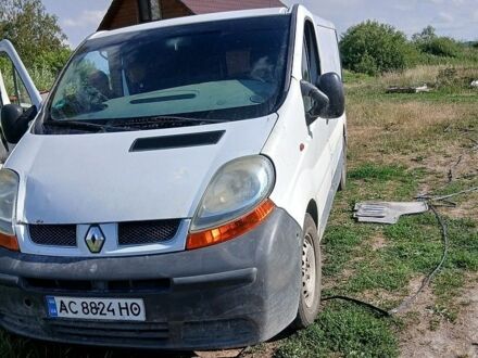 Белый Рено Трафик, объемом двигателя 1.9 л и пробегом 450 тыс. км за 3400 $, фото 1 на Automoto.ua