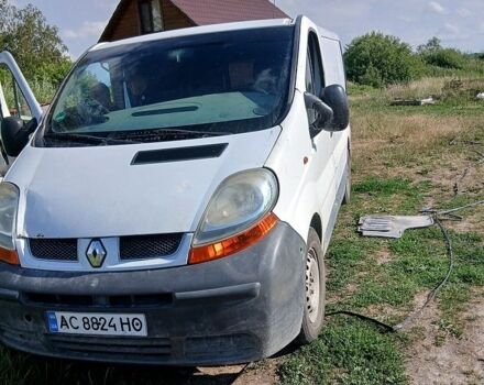 Белый Рено Трафик, объемом двигателя 1.9 л и пробегом 450 тыс. км за 3400 $, фото 1 на Automoto.ua