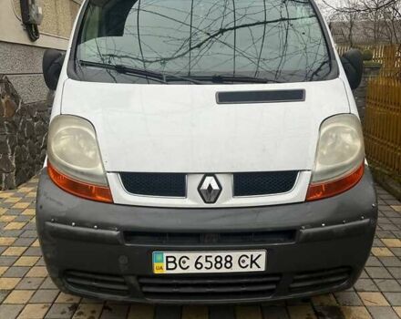 Білий Рено Трафік, об'ємом двигуна 1.9 л та пробігом 345 тис. км за 6000 $, фото 1 на Automoto.ua