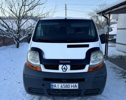 Белый Рено Трафик, объемом двигателя 1.9 л и пробегом 500 тыс. км за 6000 $, фото 1 на Automoto.ua