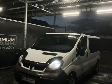 Білий Рено Трафік, об'ємом двигуна 1.9 л та пробігом 350 тис. км за 5800 $, фото 1 на Automoto.ua