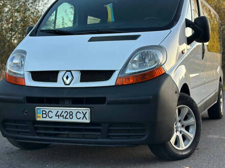 Рено Трафик 2002 в Сокале на Automoto.ua Белый Рено Трафик, объемом двигателя 1.87 л и пробегом 270 тыс. км за 7000 $, фото 1 на Automoto.ua