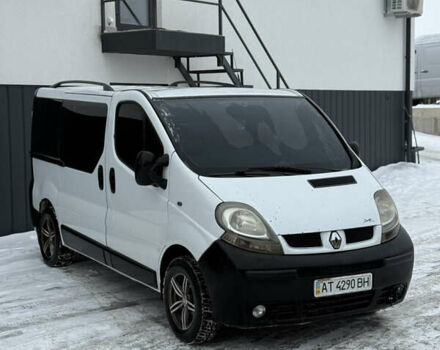 Белый Рено Трафик, объемом двигателя 1.9 л и пробегом 482 тыс. км за 5200 $, фото 1 на Automoto.ua
