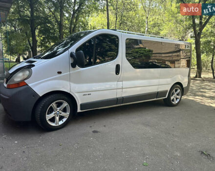 Білий Рено Трафік, об'ємом двигуна 1.9 л та пробігом 450 тис. км за 7499 $, фото 1 на Automoto.ua