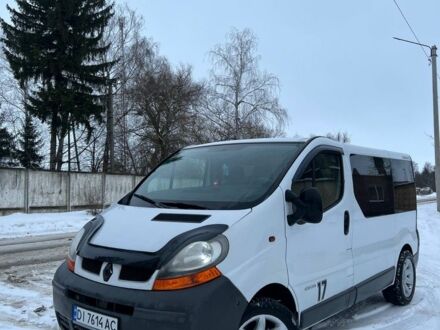 Белый Рено Трафик, объемом двигателя 1.9 л и пробегом 351 тыс. км за 5400 $, фото 1 на Automoto.ua